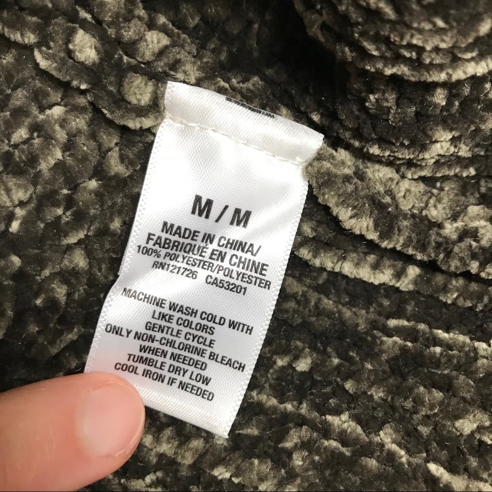 Aeropostale Olive Green Chenille Sweater - Picture 7 of 7